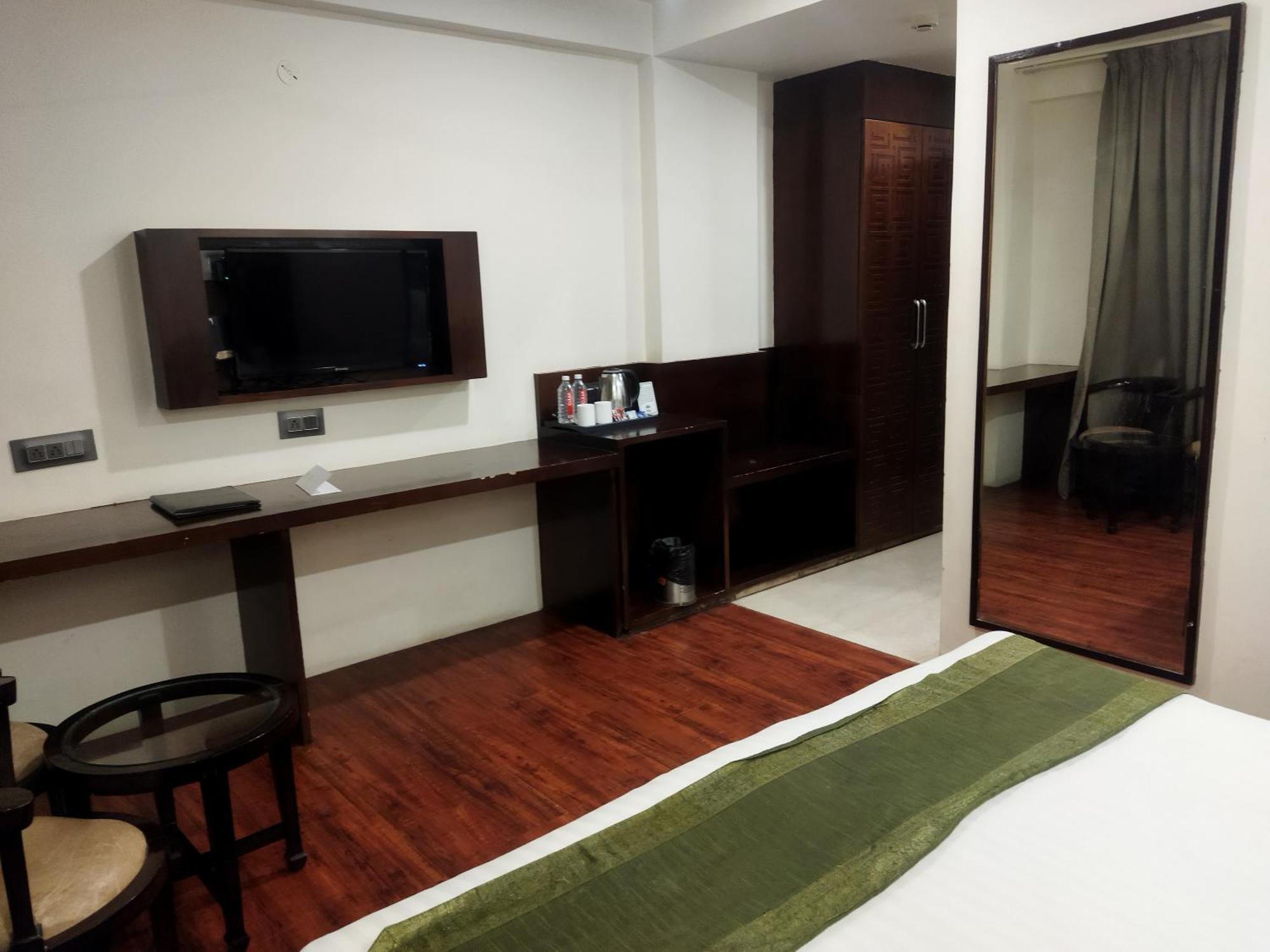 Tgi Apple Inn Jaipur Ngoại thất bức ảnh