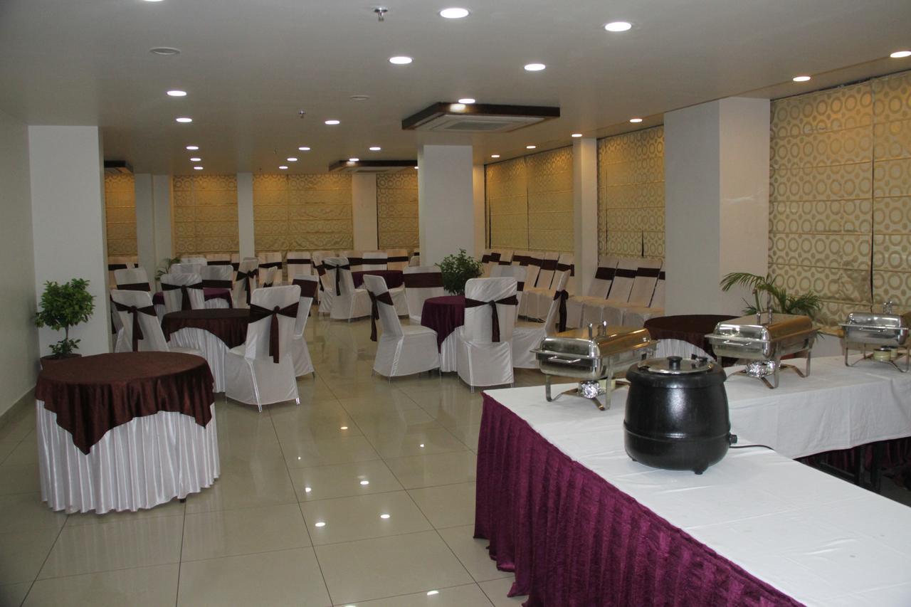 Tgi Apple Inn Jaipur Ngoại thất bức ảnh
