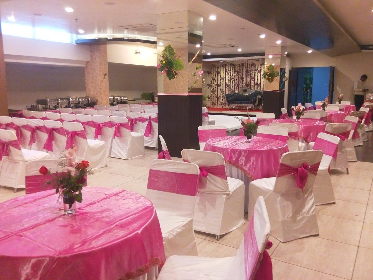 Tgi Apple Inn Jaipur Ngoại thất bức ảnh