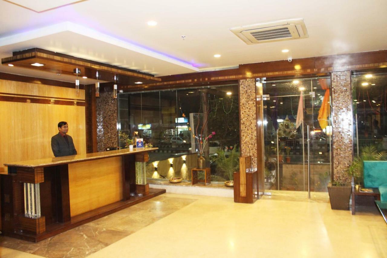 Tgi Apple Inn Jaipur Ngoại thất bức ảnh