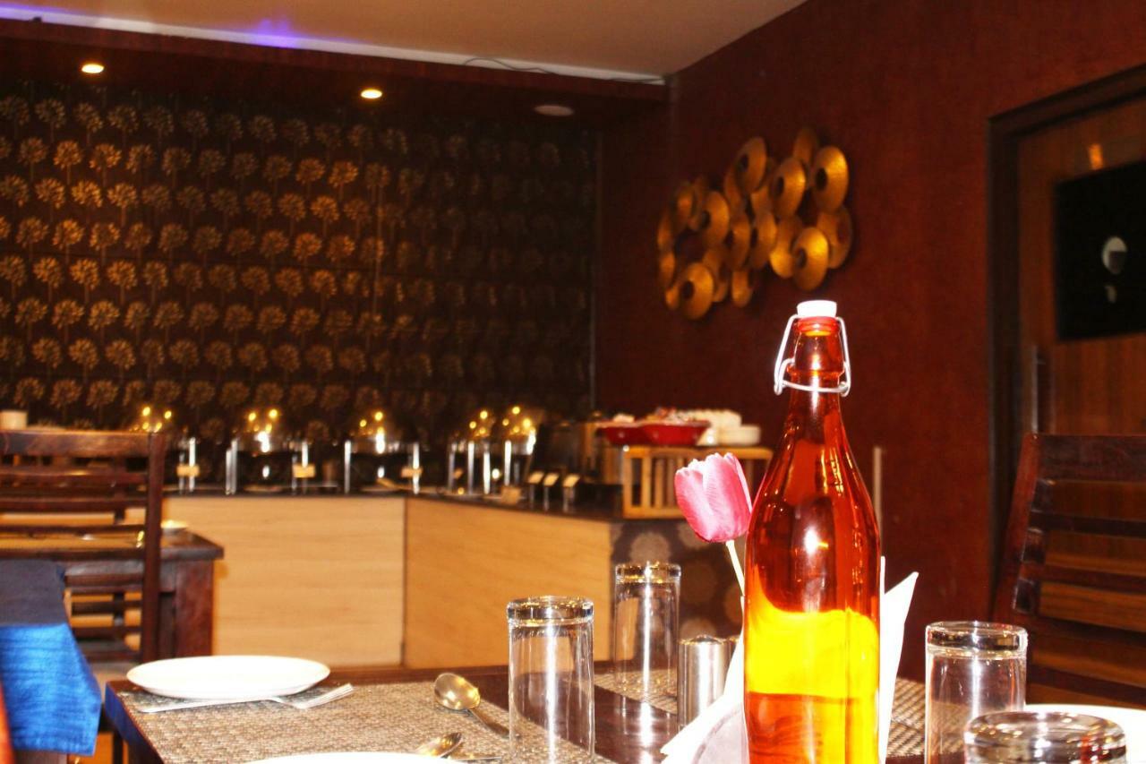 Tgi Apple Inn Jaipur Ngoại thất bức ảnh